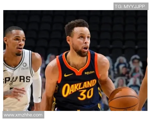 活塞与马刺激战正酣NBA赛场精彩对决引发球迷热议